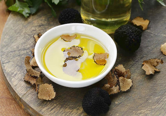 Extra Virgin Olive oil with black truffle flavour 250ml